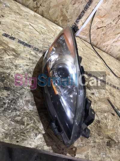 Передняя правая фара Mazda 3 BL 09-13